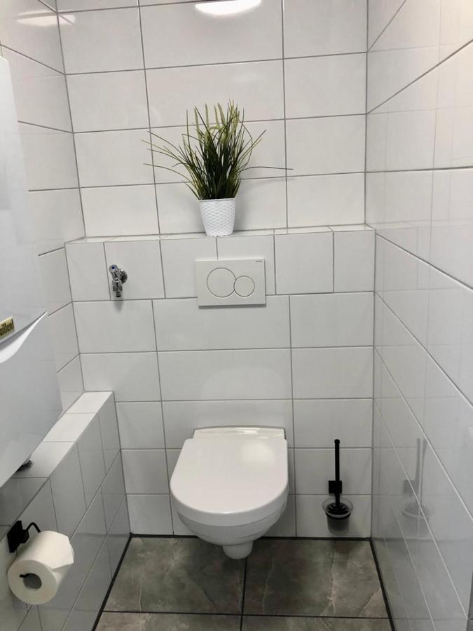 Dachgeschosswohnung Mit Seeblick Ahrensbok Luaran gambar