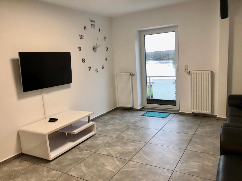 Dachgeschosswohnung Mit Seeblick Ahrensbok Luaran gambar