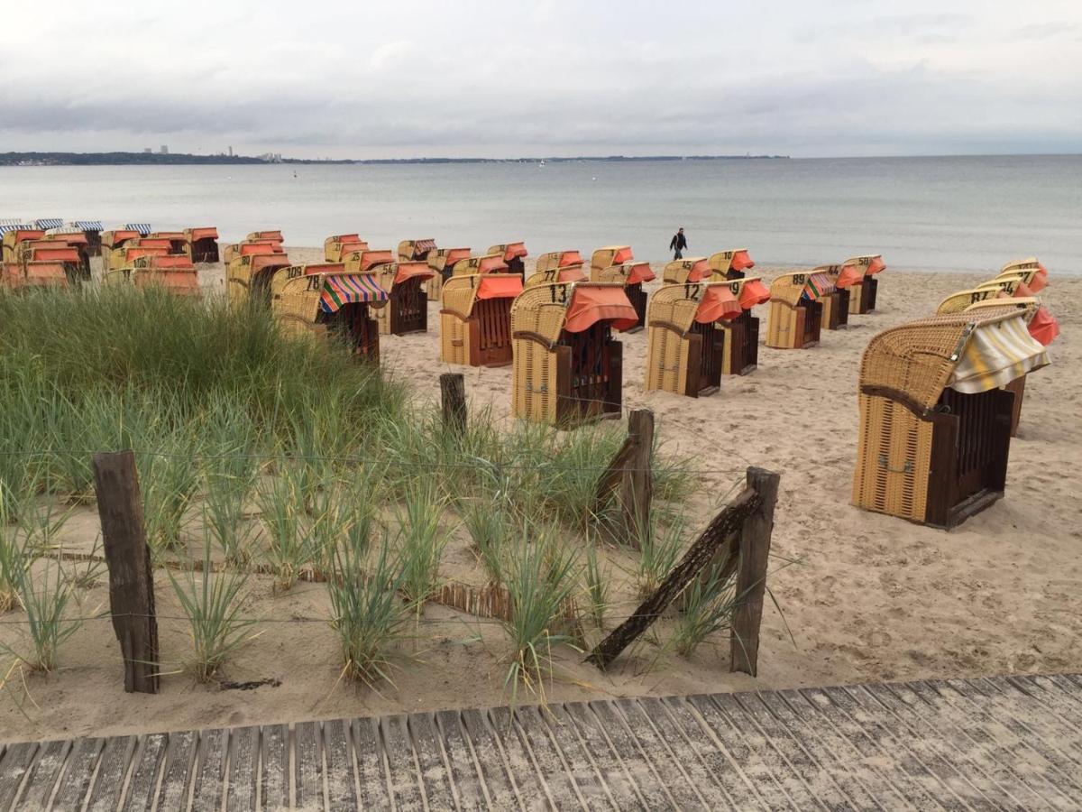 Dachgeschosswohnung Mit Seeblick Ahrensbok Luaran gambar